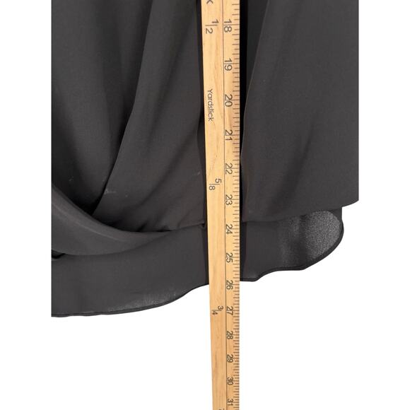 Vince Camuto Gathered Front Hi Lo Chiffon Blouse XS New Black Flutter Sleeve - Picture 5 of 8